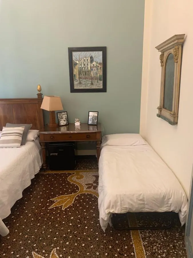 Bed & Breakfast Bed&Breakfast Edel Genoa